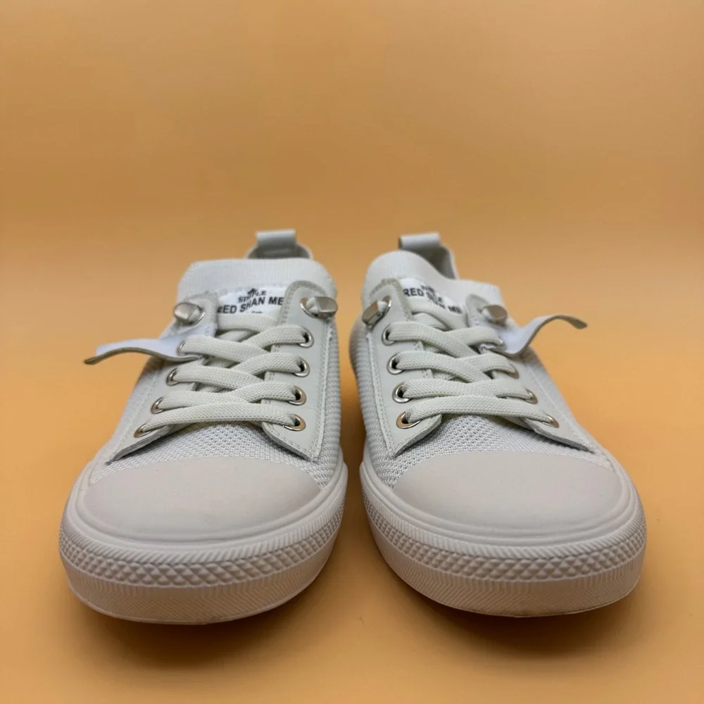 Simple Red Shan Mei White‎ Knit Slip On Women's Sneakers Size US 8 Casual Shoe